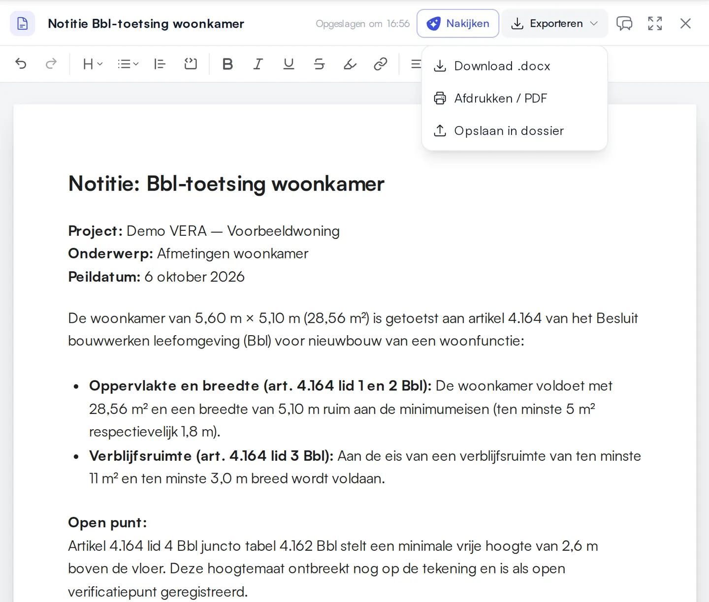 Een concept naast de chat in VERA: een notitie over de Bbl-toetsing van een woonkamer, met het menu Exporteren open op Download .docx